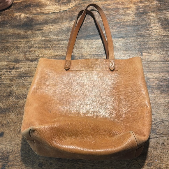 Madewell Handbags - Madewell Camel Leather Tote Bag